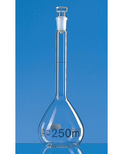 Brand GmbH & Co. KG Volumetric Flask, BLAUBRAND , Klasse A, DE-M, 5.000 ml, NS 34/35, Boro 3.3, with Glass Stopper, ISO-Chargenzertifikat, 1 St/Pkg