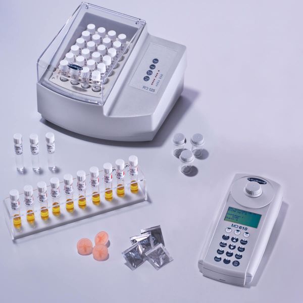 Aqualytic (Lovibond) Abwassermessplatz MD610 mit Zubehör und Reagenzien