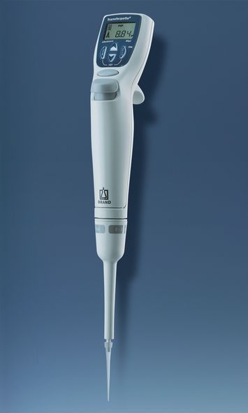 Brand GmbH & Co. KG Ein-Kanal Mikroliterpipette Transferpette electronic, 2 - 20 μl, Netzteil Europa (100-240 V / 50-60 Hz), DE-M