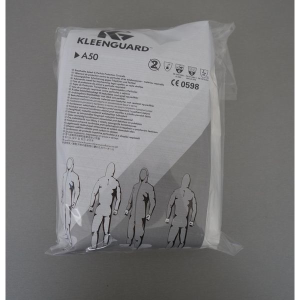 Kimberly-Clark Kleenguard A50 Atmungsaktiver, begrenzt sprühdichter und partikeldichter Schutzanzug, mit Kapuze, M, Material SMS, weiß, 25St/Pkg